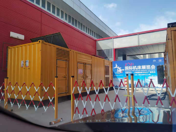 九湖镇发电车出租-发电机无电压或电压太低怎么办？