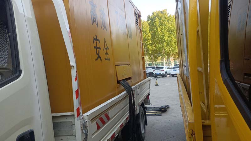 九湖镇如何判断柴油发电机组和UPS电源的切换时间是否符合要求？